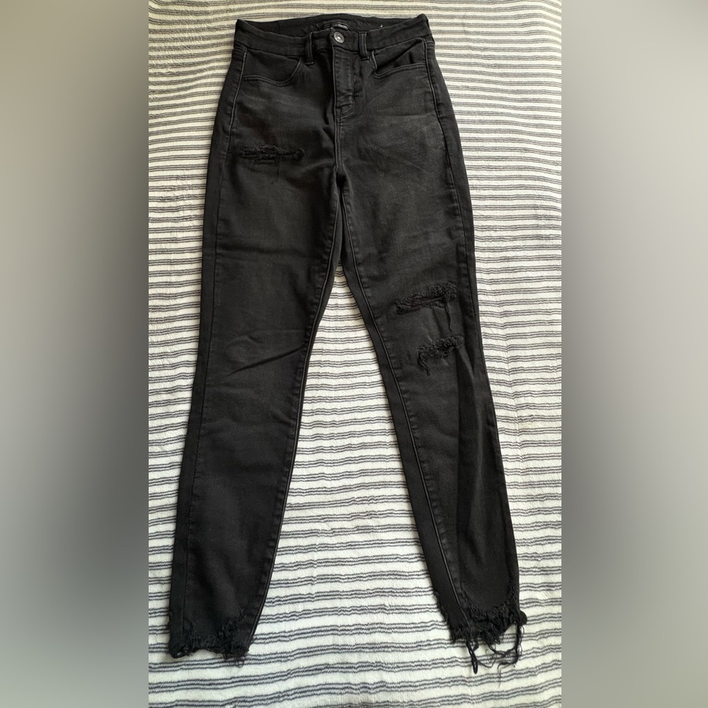 American Eagle Outfitters Black High Rise Next Level Stress Frayed Jeans